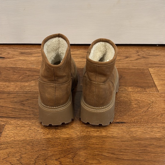 Dolce Vita Cozy Lined Chunky Platform Mini Boots - Picture 8 of 13